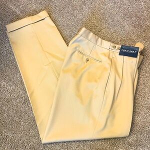 Men’s NWTs Ralph Lauren Polo Golf Pleated Pants. Size 32Wx 32L. Rich Beige Color